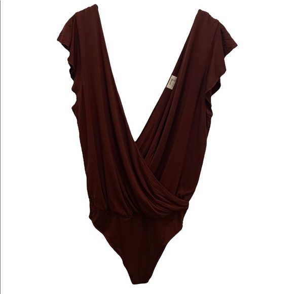 Wilfred | Double V Bodysuit - Picture 2 of 4